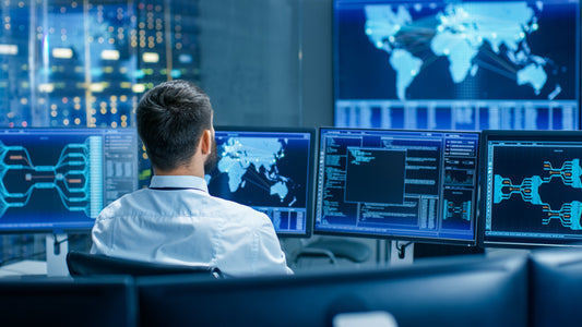 Nå lanserer Cyberhuset kurs i ISO/IEC 42001 – verdens første AI-standard!
